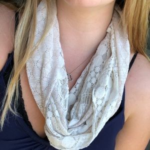 Woman’s Scarf. 🍂